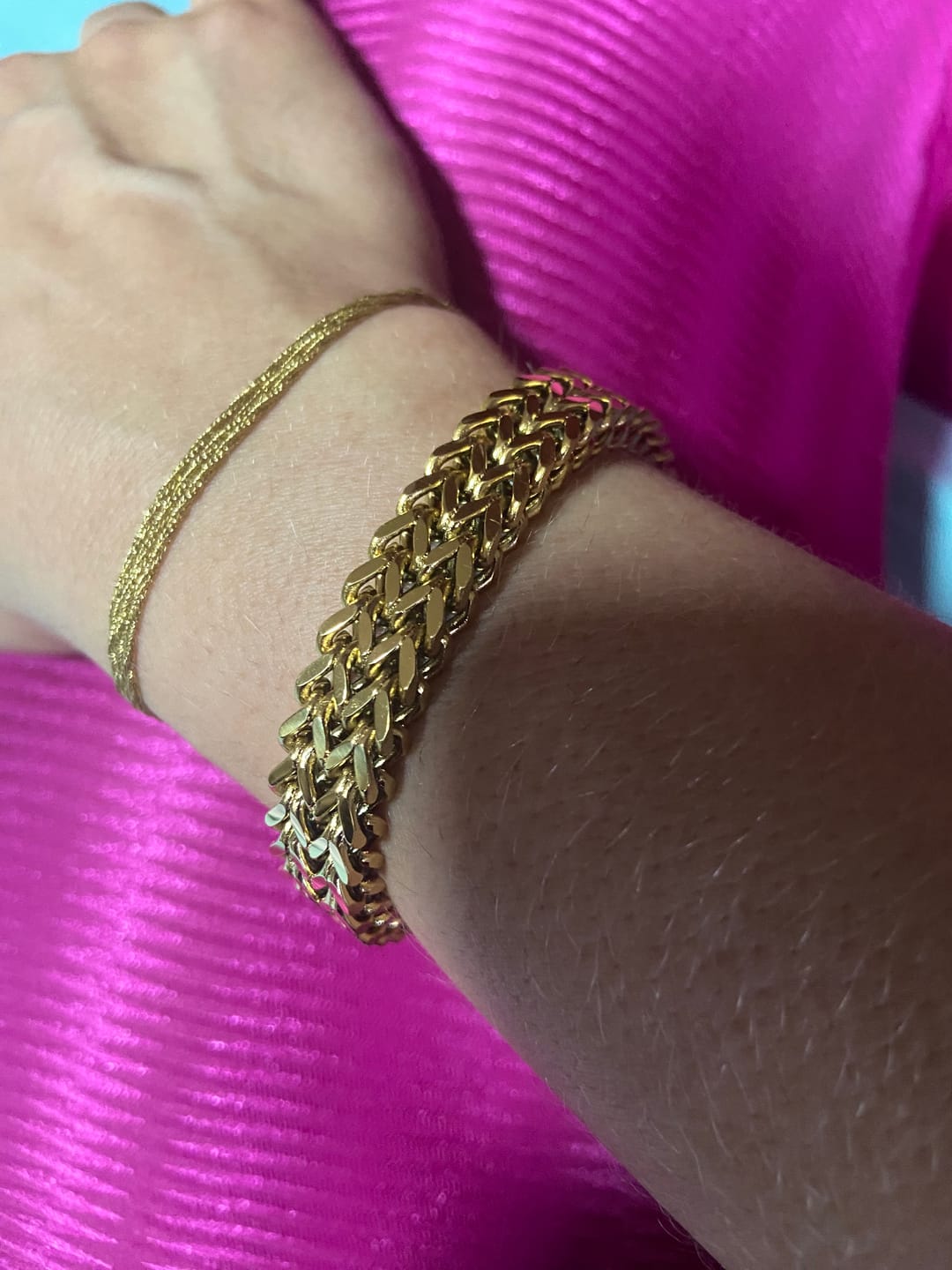 Customer photo review of Pulseira Link Banhado em Ouro 18k