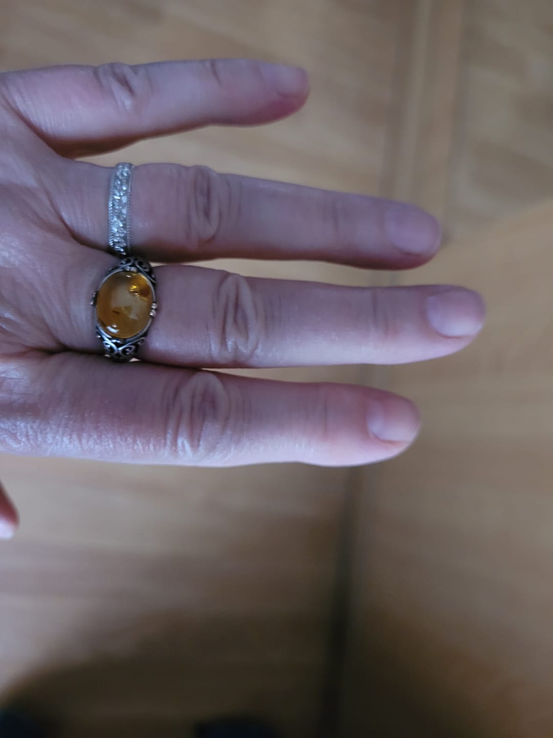 Customer photo review of Bague Ajustable "Éclat Solaire" en Ambre & Argent