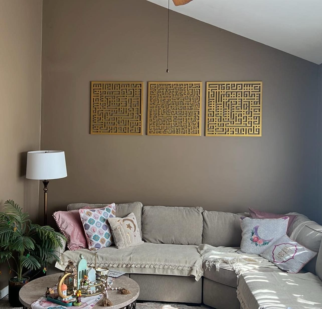 Customer photo review of Ayatul Kursi, Surah Al Falaq, Surah An Nas Kufic Metal Islamic Wall Art