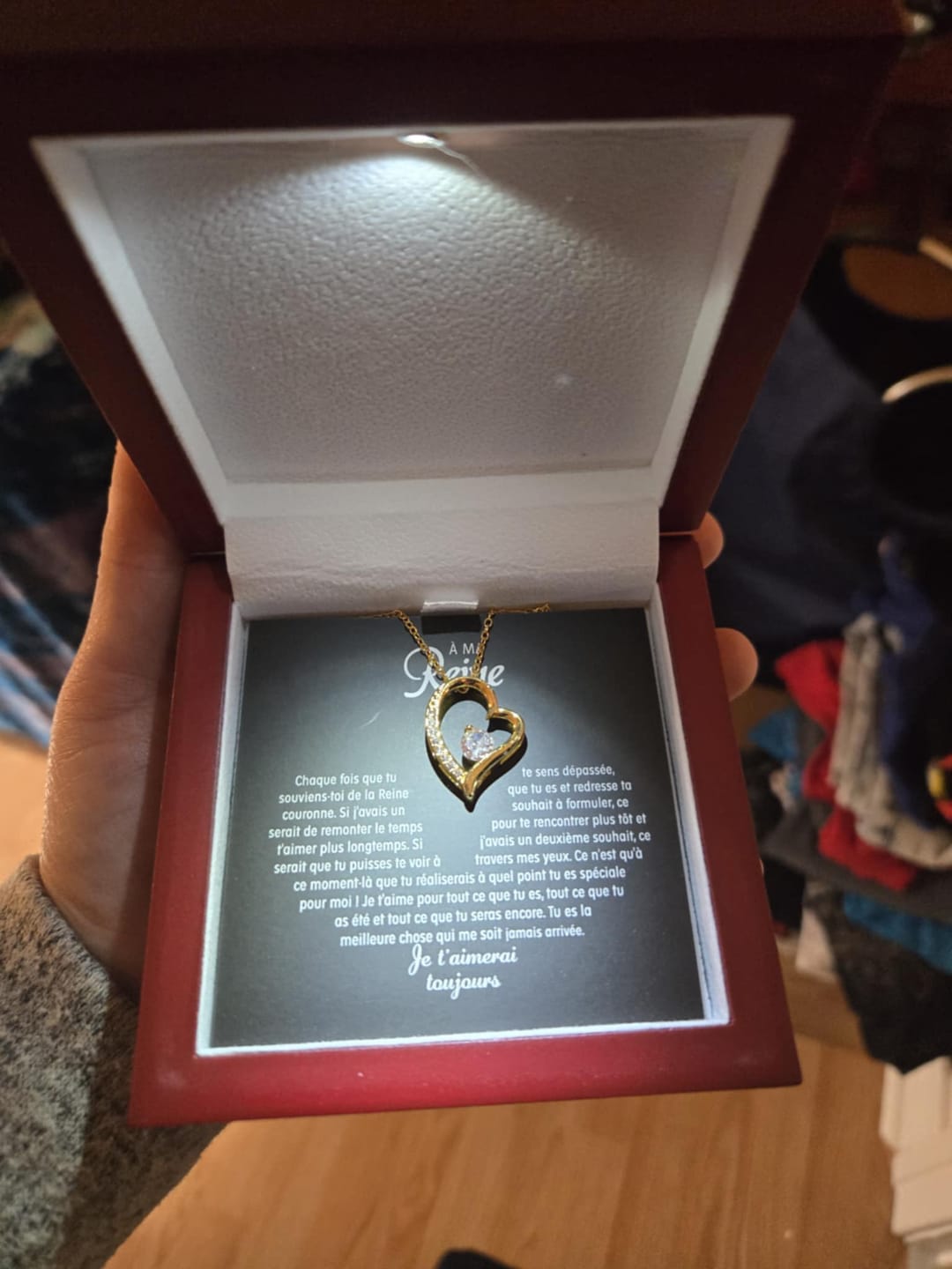 Customer photo review of À Ma Reine – Collier Coeur D’amour