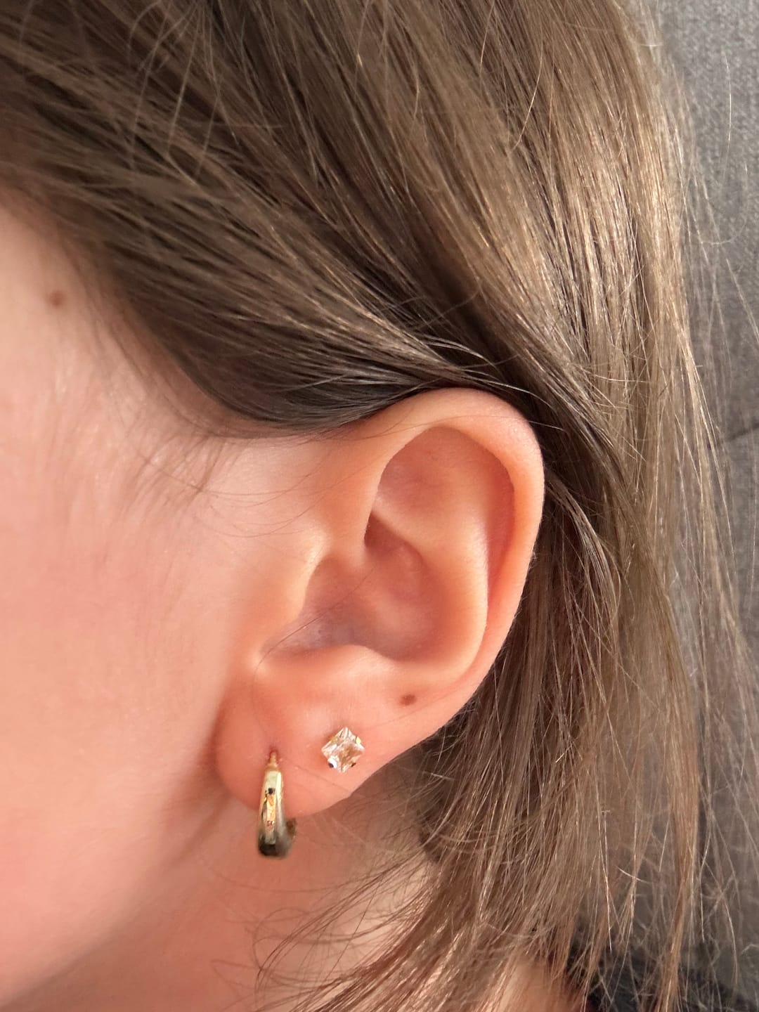 Customer photo review of Cube Stones Ohrstecker | 18K vergoldet