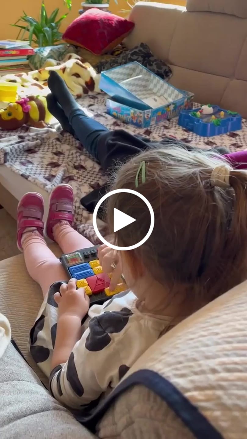 Customer video review of GiiKER Super Slide Puzzle Games