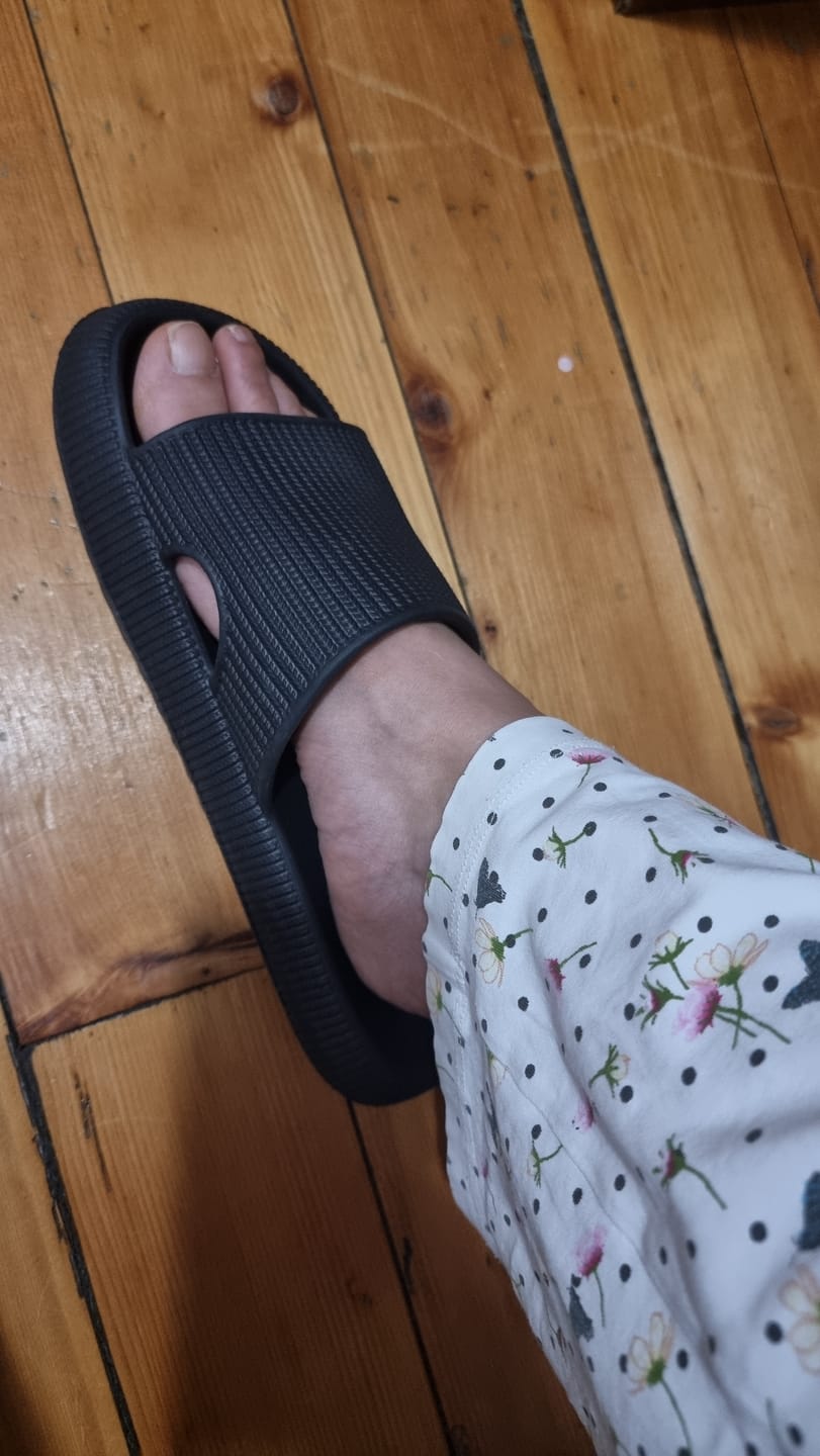 Customer photo review of Pantoufle Orthopédique Cloudly™