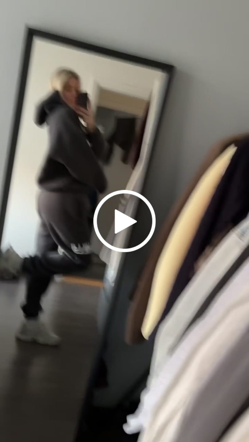 Kundenvideo-Bewertung der GATED COMMUNITY-Jogginghose in Dunkelgrau
