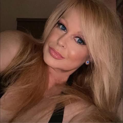 Customer photo review of Liftlab Sculpting Serum