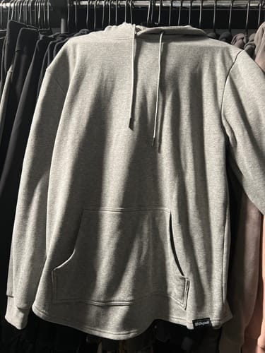Customer photo review of 021 ESSENTIAL DROP-CUT HOODIE