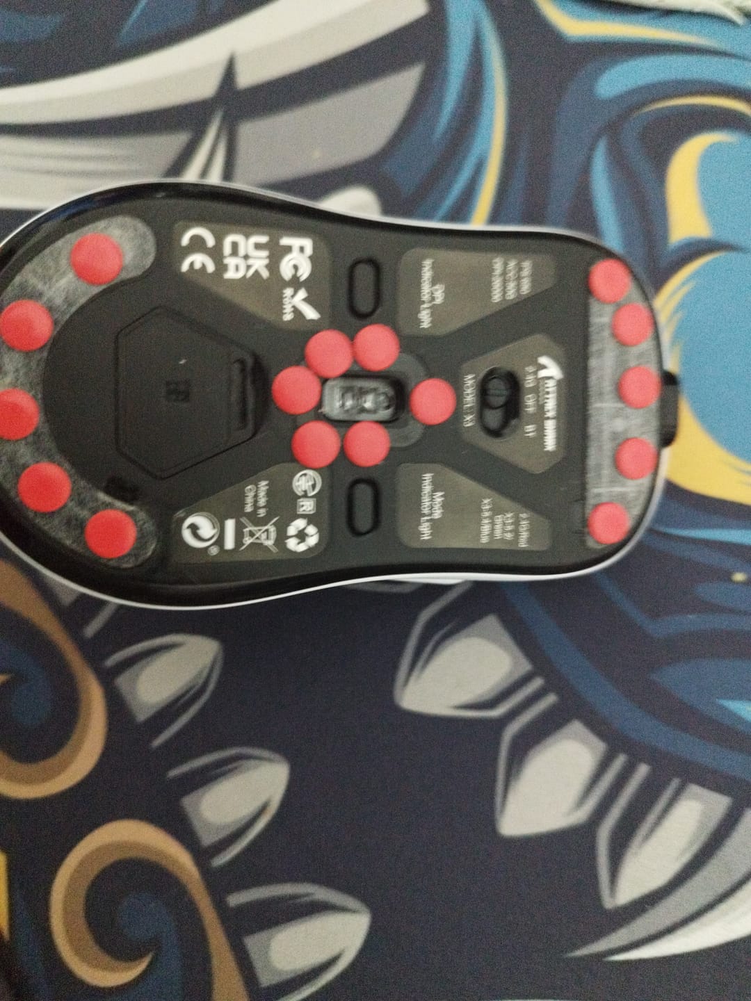 Customer photo review of X-Raypad Obsidian Mouse Skates