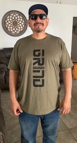 Customer photo review of Grind Tee