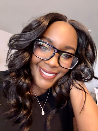 Customer photo review of Outre The Daily Wig Lace Part Wig - KIMBRA