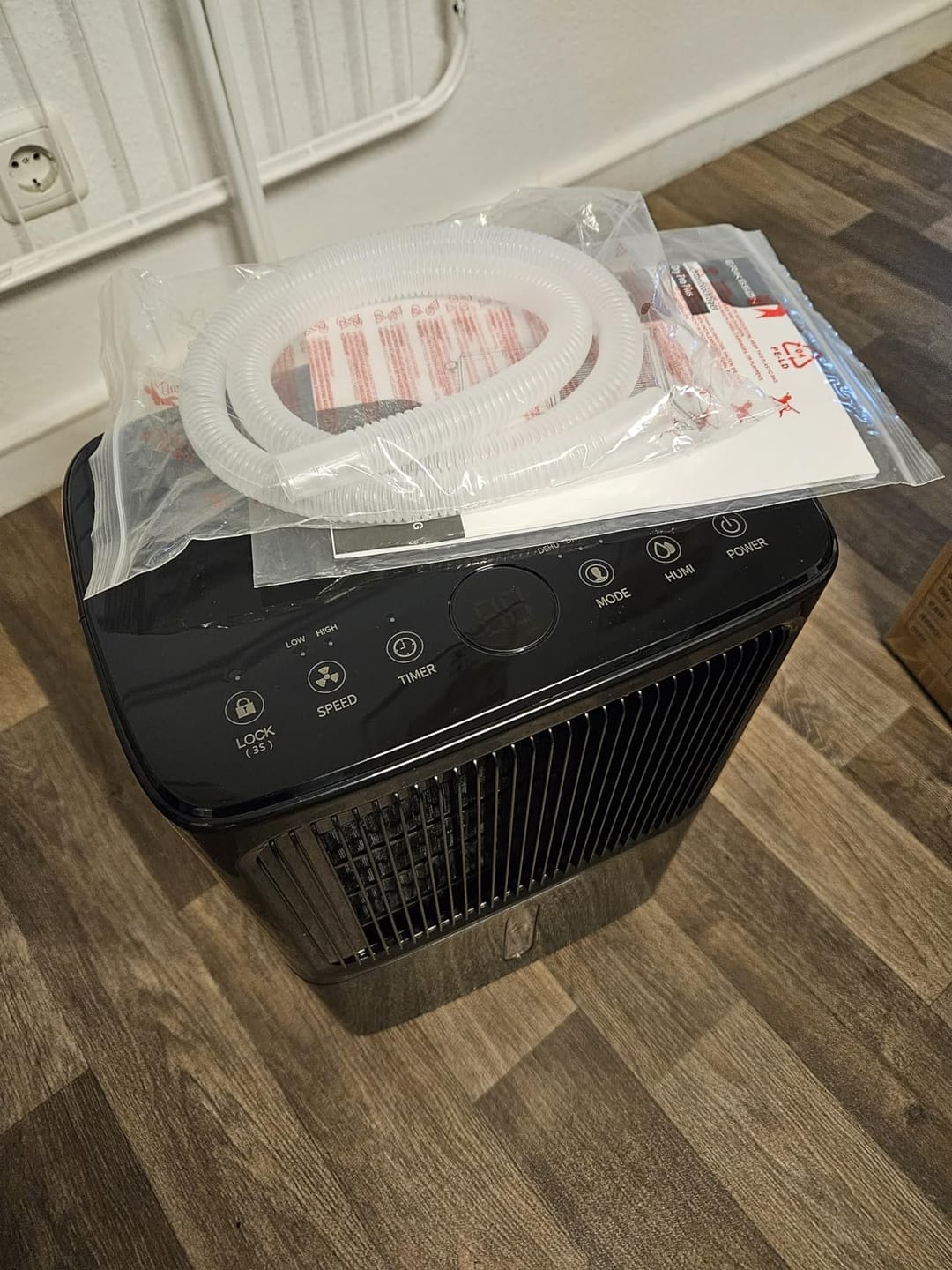 Customer photo review of Erikssøn Luchtontvochtiger Dry Pro Plus - Ontvochtigt Tot 16 Liter Per Dag
