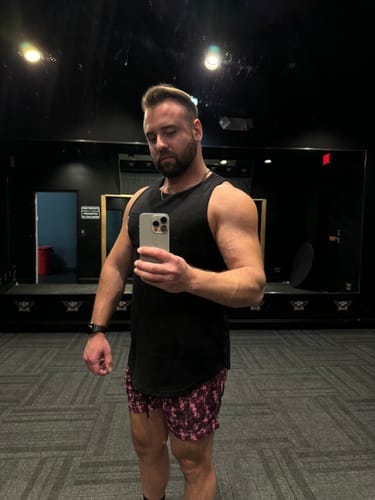 Customer photo review of 021 ESSENTIAL DROP-CUT TANK - Demo Test