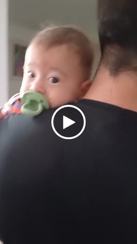 Customer video review of NUEVO Kit Chupete CLÁSICO + Chupete DIAMOND Nenina & Co