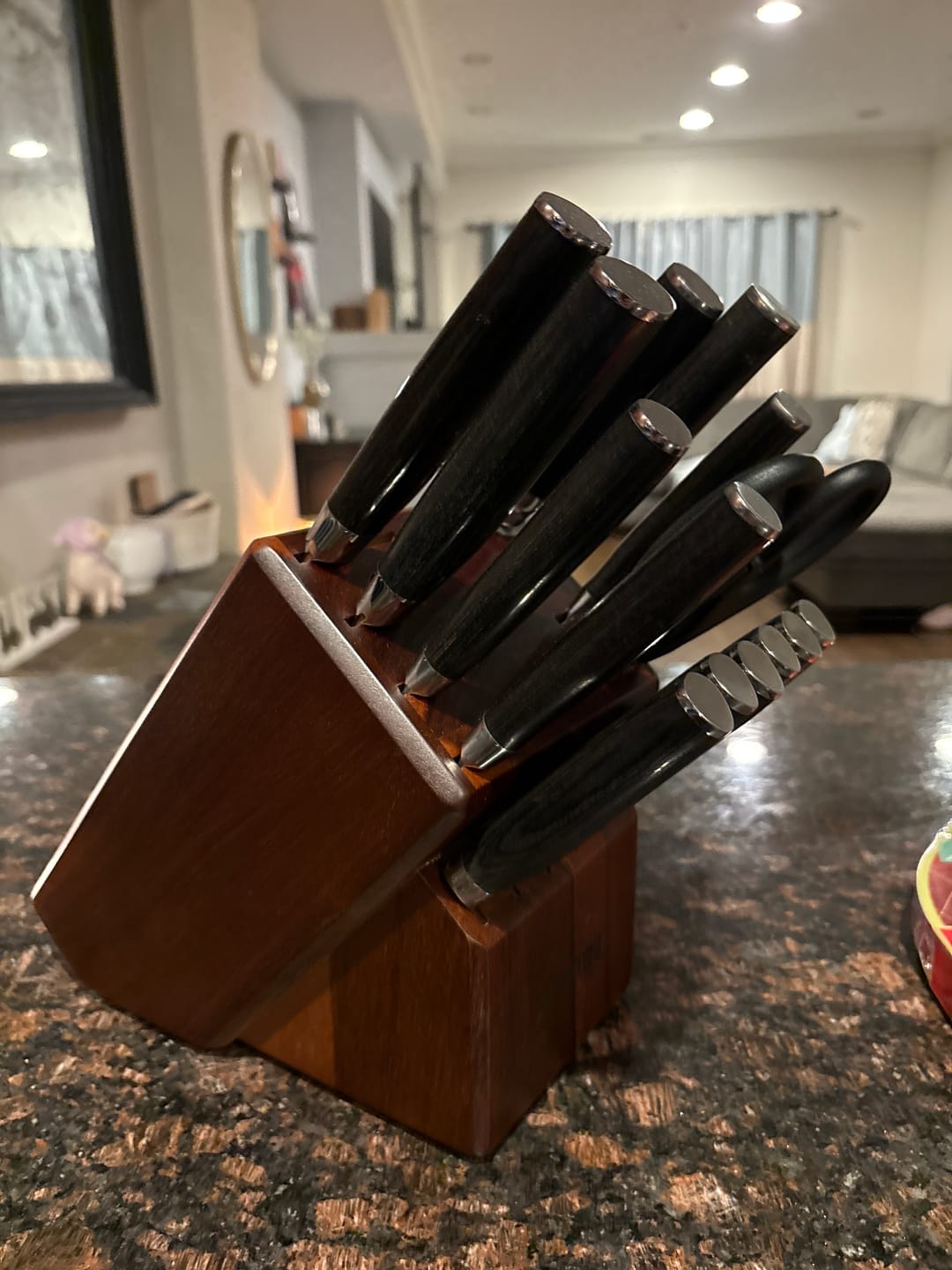 Customer photo review of 15-Piece Kitchen Knife Block Set