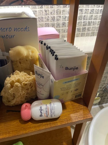 Customer photo review of Probiotic Baby Eye Wipes
