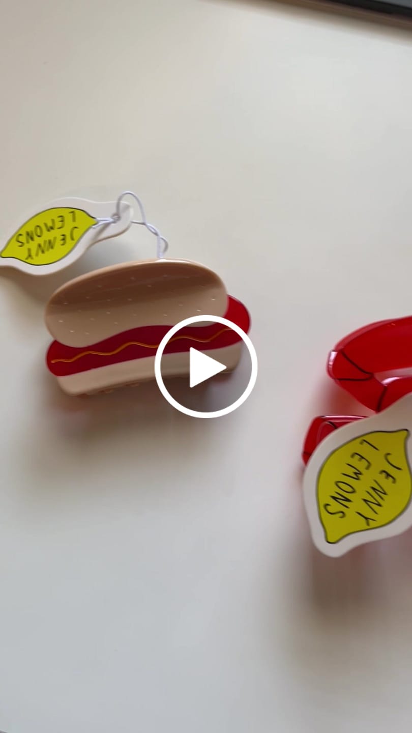 Customer video review of Midi Hot Dog Hair Claw Clip