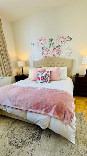 Customer photo review of Peony Wallstickers