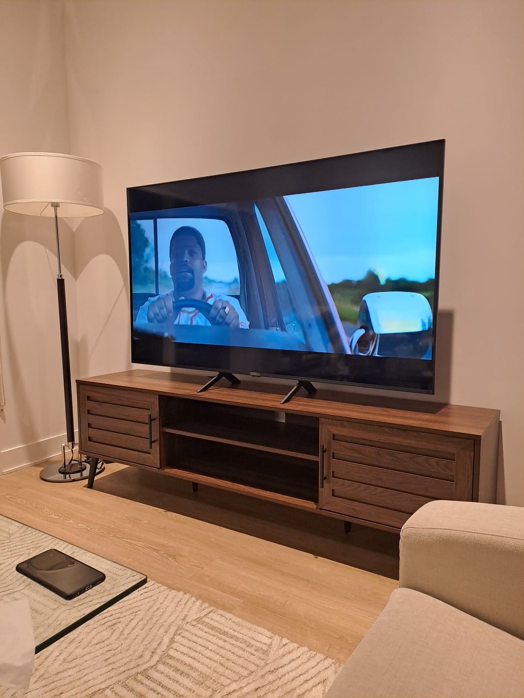 Customer photo review of JAN - Meuble télévision 72" marron