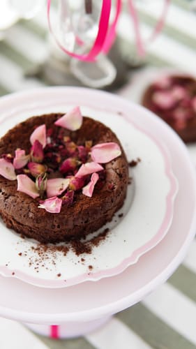 Customer photo review of VALENTINE'S DAY - Freeze Dried Edible Flowers