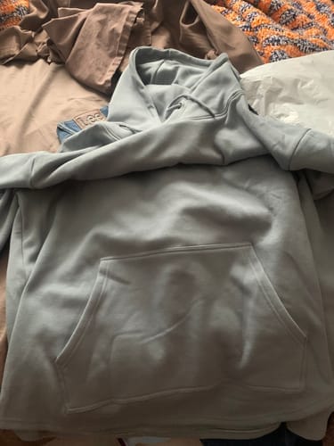 Customer photo review of 021 ESSENTIAL DROP-CUT HOODIE