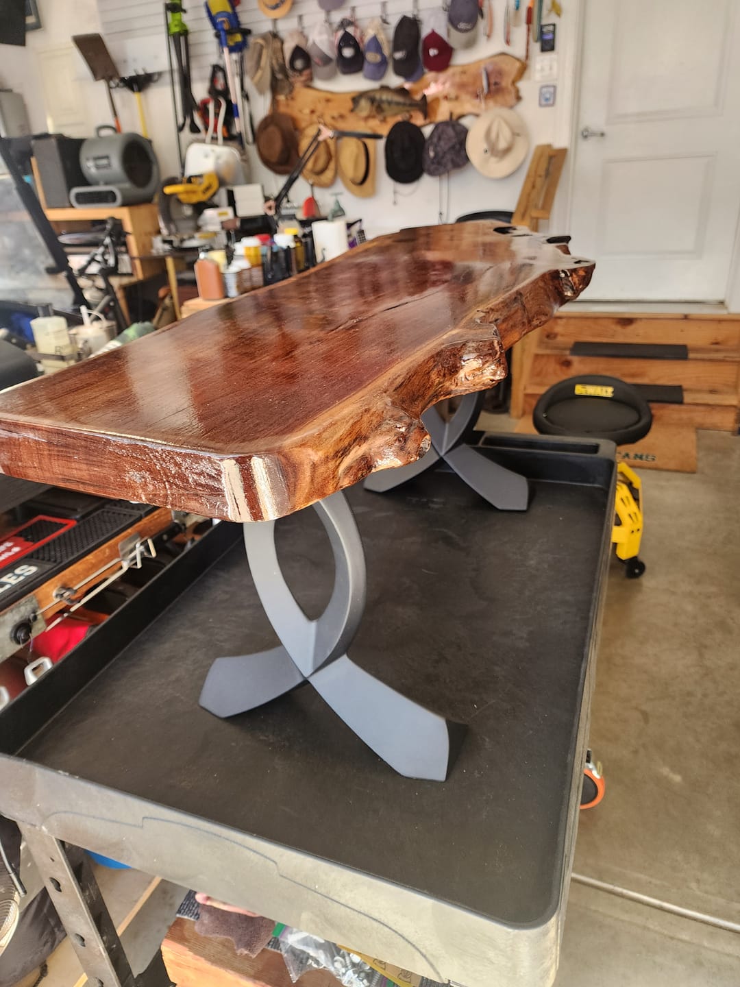 Customer photo review of Coffee Table Base 228 Wishbone 16H Metal Furniture for Round Table Top