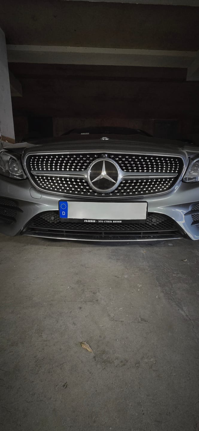 Customer photo review of SAEBIS® 2er SET Auto Kennzeichenhalter