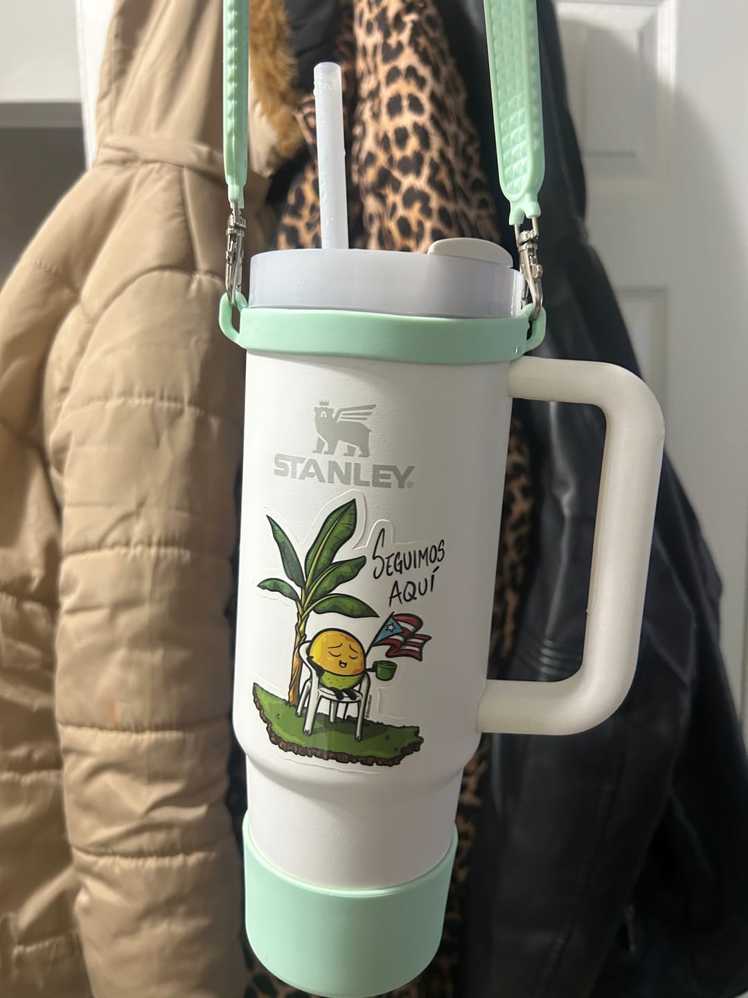 Customer photo review of Queni en la Silla del Patio