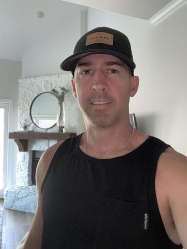 Customer photo review of 021 ESSENTIAL DROP-CUT TANK - Demo Test