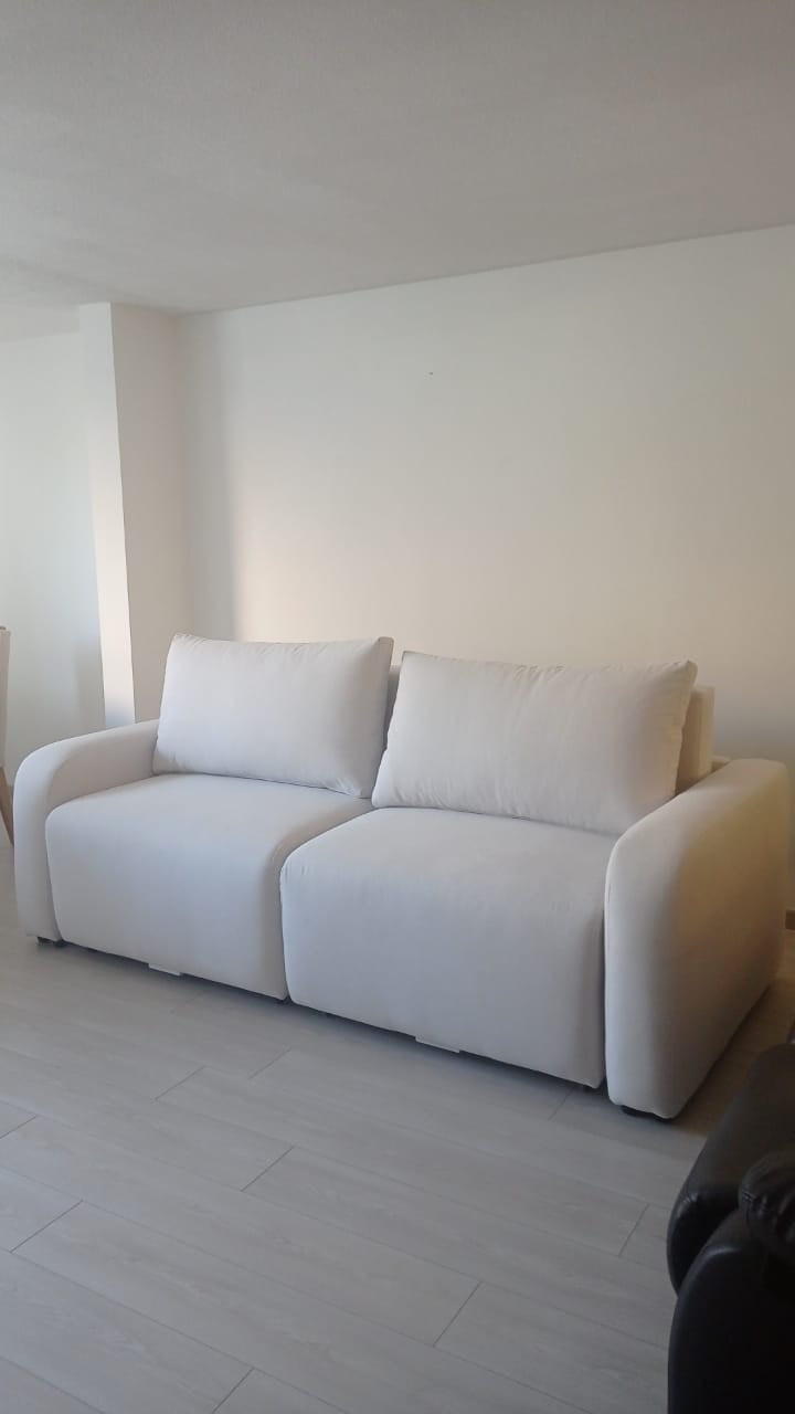 Customer photo review of Sofá extensible Verona