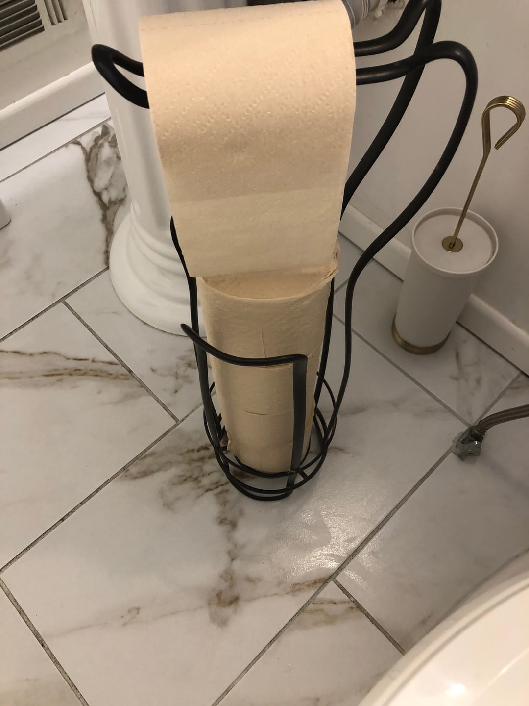 Customer photo review of Essential Single Roll Box