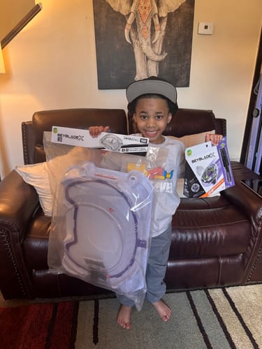 Customer photo review of Beyblade X BX-32 Wide 3-Player Extreme Stadium