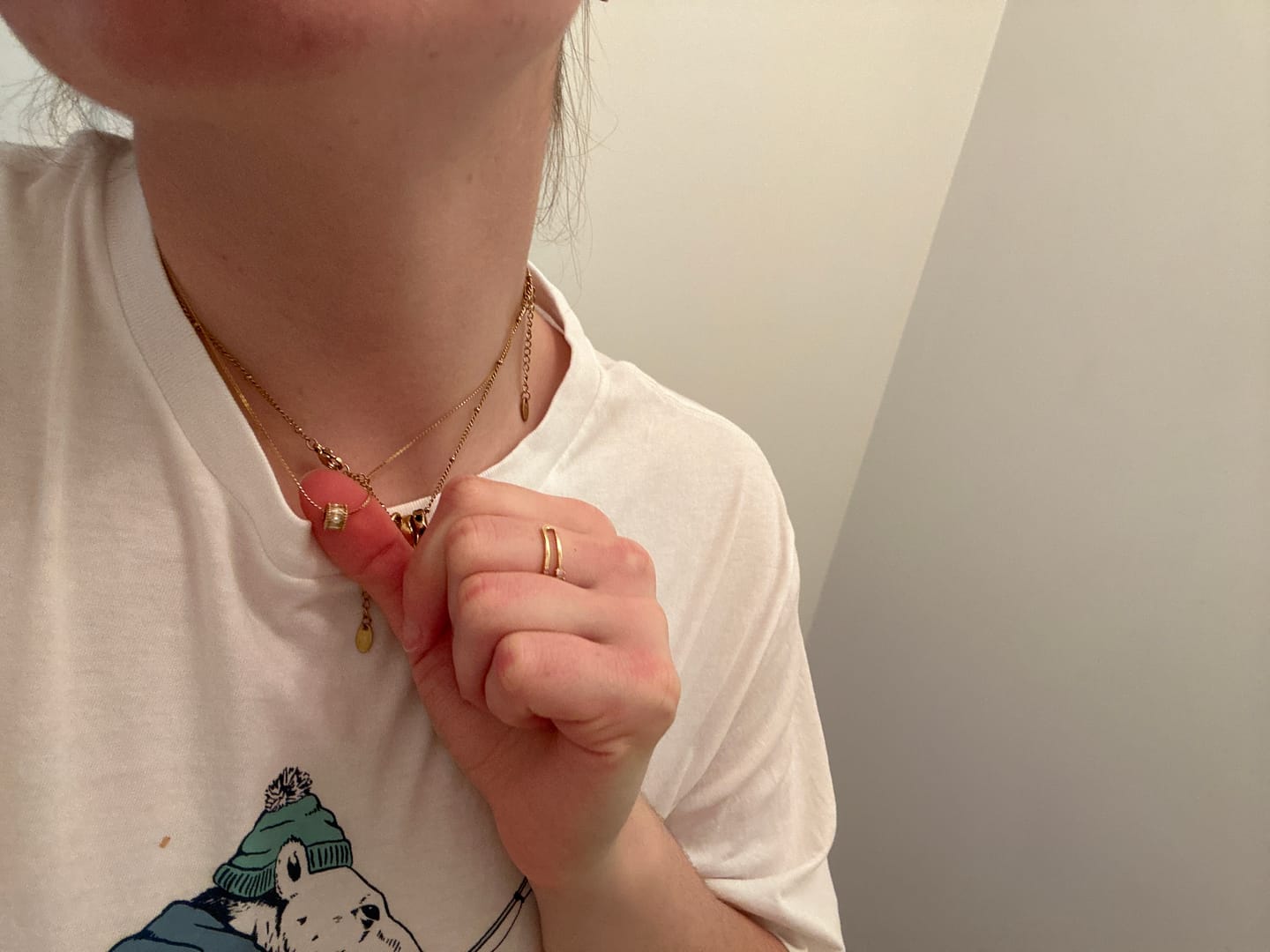 Customer photo review of Gigi Crystal 18K Gold Necklace