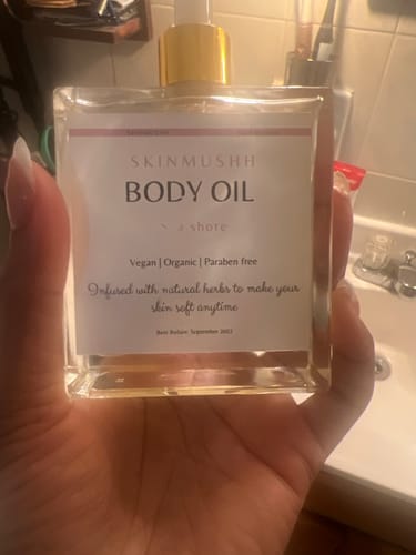 Customer photo review of Body oil