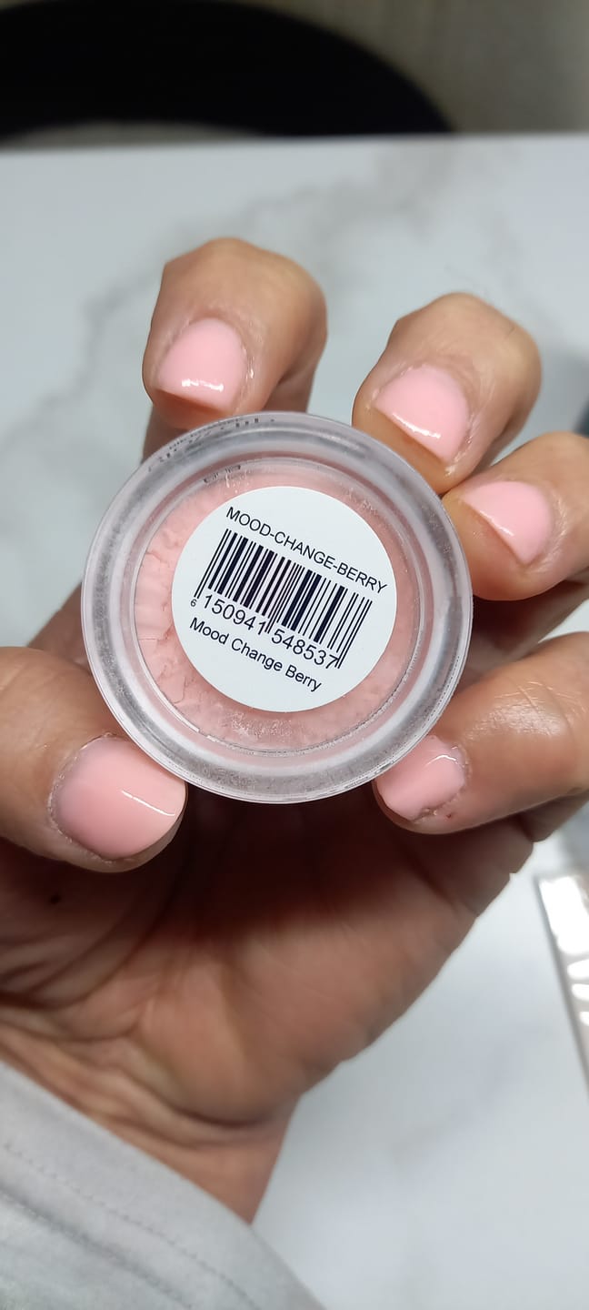 Customer photo review of Limited Edition 5 - Mood Change Berry Dipping Powder