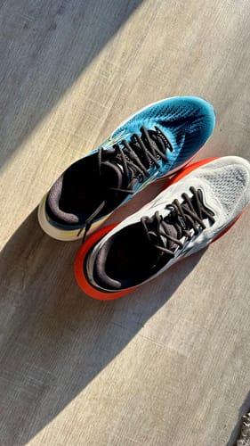 Customer photo review of 361-VENTUS: Deep Ocean/Bright Yellow