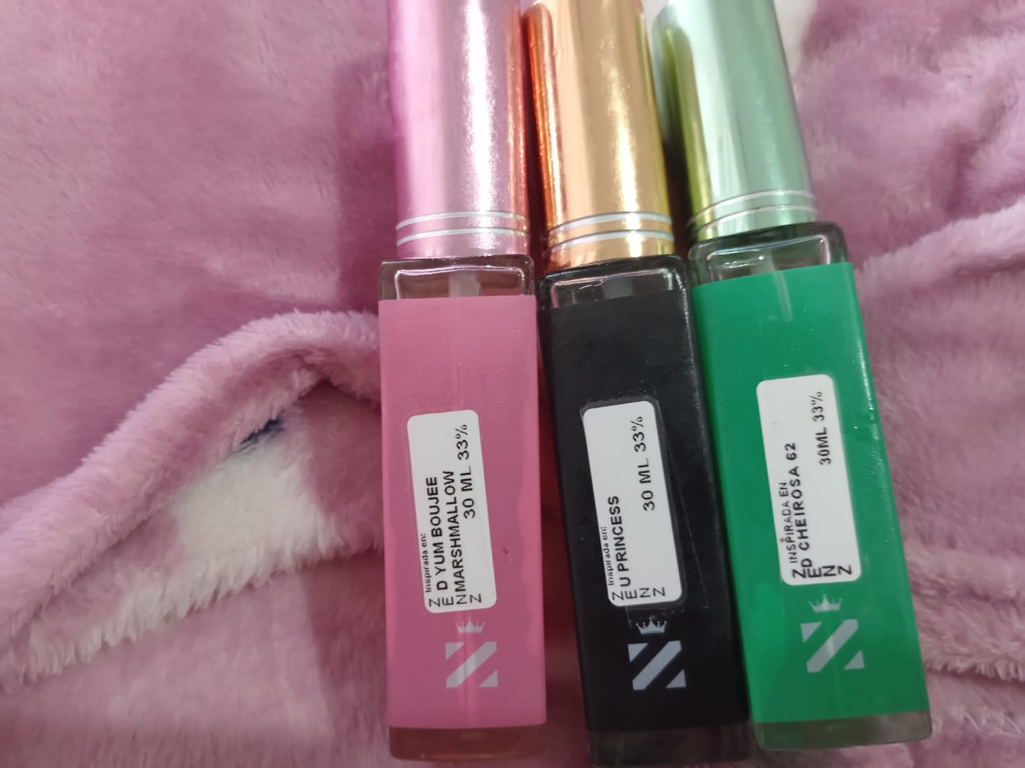 Customer photo review of Perfume Inspirado en U I DONT NEED A PRINCE BY MY SIDE TO BE A PRINCESS KILLIAN NUEVO ABRIL 2024 zenz