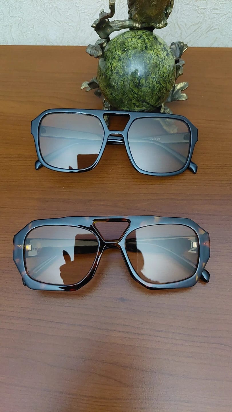 Customer photo review of Zahra sunglasses