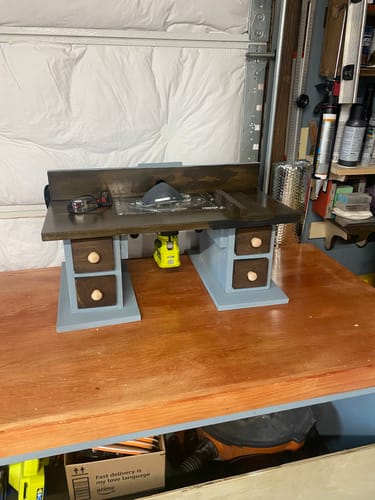 Customer photo review of Swappable Palm/Trim Router Table Plate For Dual Handle Router Base