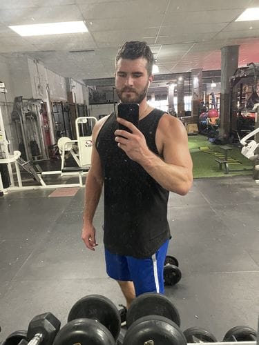 Customer photo review of 021 ESSENTIAL DROP-CUT TANK - Demo Test