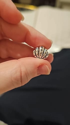 undefined review of 925 Sterling Silver Seashell Clip Charm image 1 out of 1