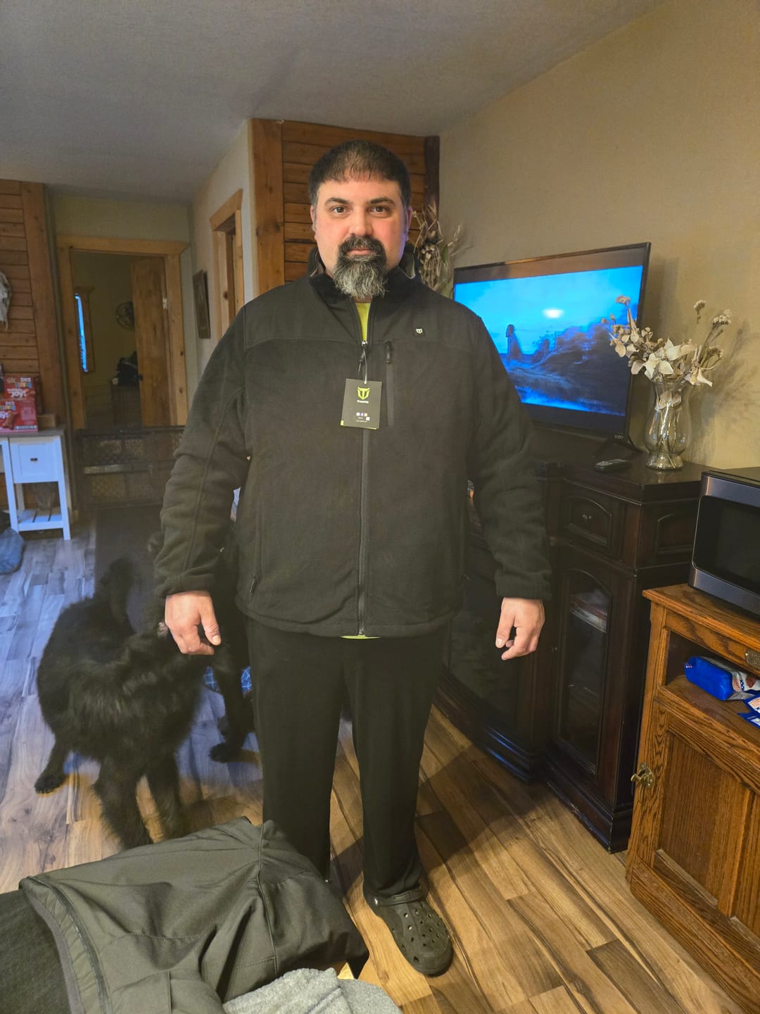 Customer photo review of TIDEWE Men’s Heated Jacket Fleece with Battery Pack, Rechargeable Coat for Hunting (Black, Camo, Size S-XXXL)