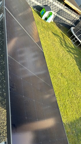 Customer photo review of Balkonkraftwerk 850 W 2x Longi Solarmodul Hi-MO6 425W fullblack Foxx Ess Wechselrichter