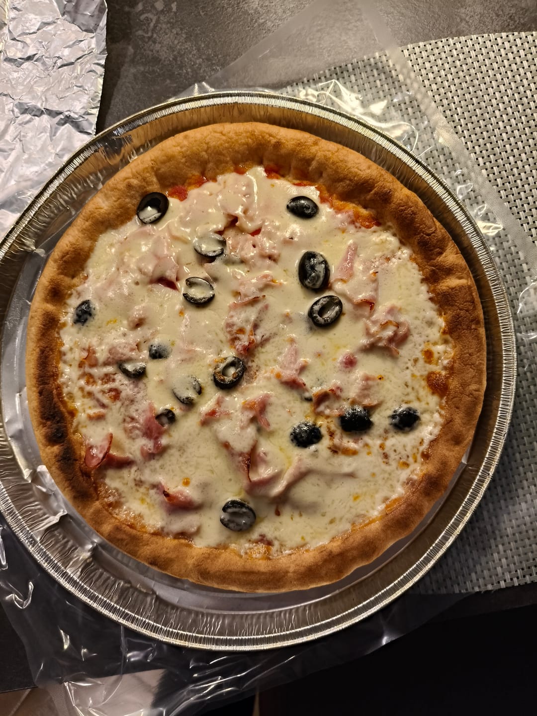 Customer photo review of Pizza Senza Glutine e Lattosio