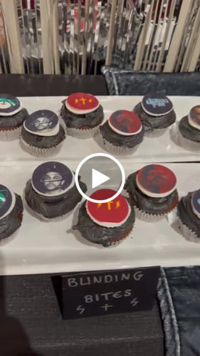 Customer video review of 15 x 5 cm Pre-cut Standard Cupcake Custom Edible Icing Images