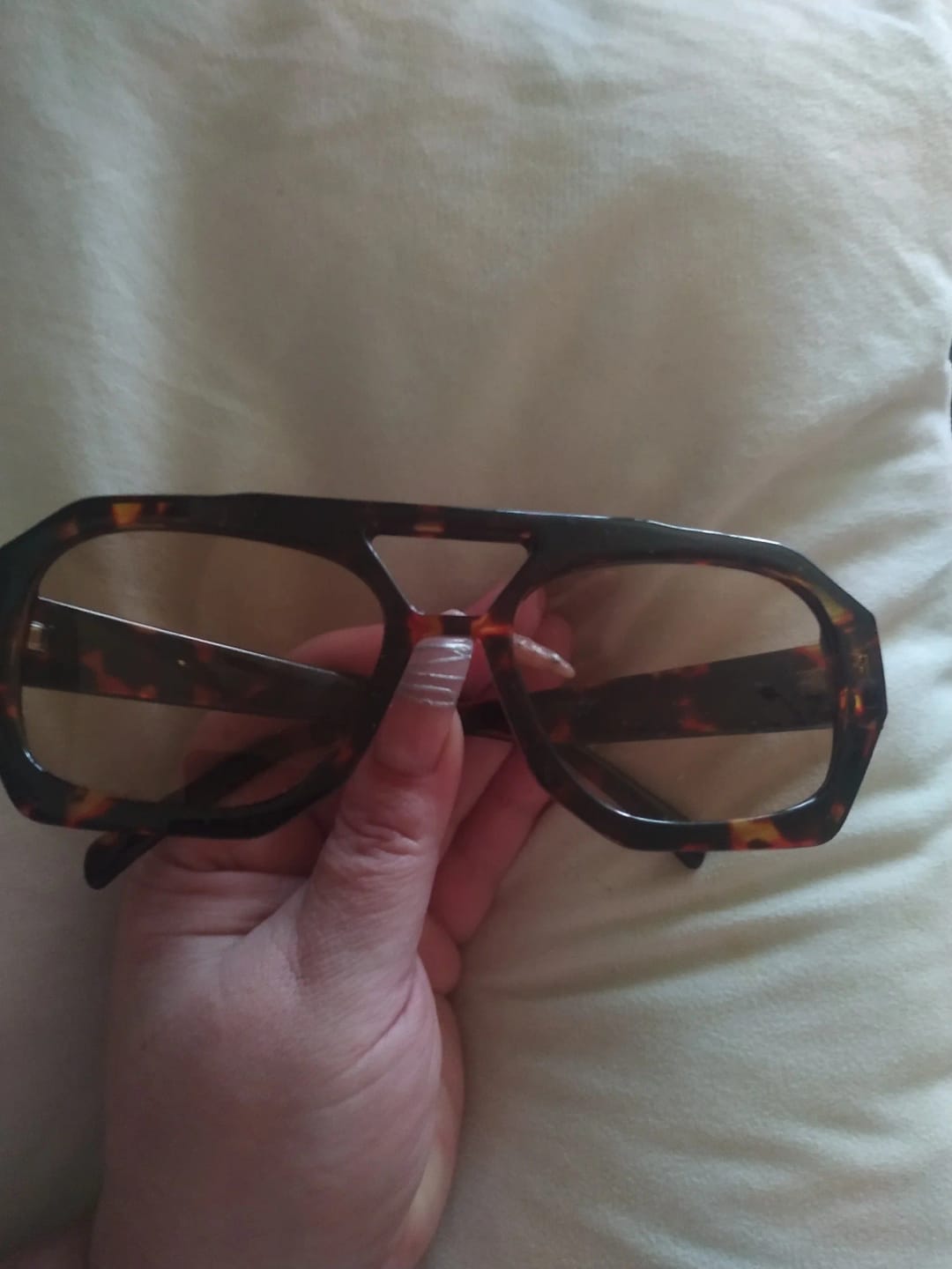 Customer photo review of Zahra sunglasses