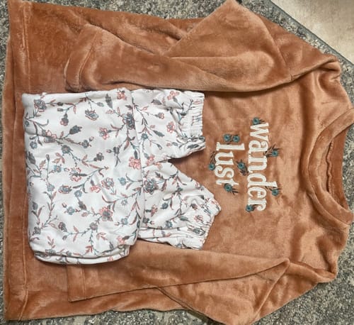 Customer photo review of wander lust بيجاما حريمي