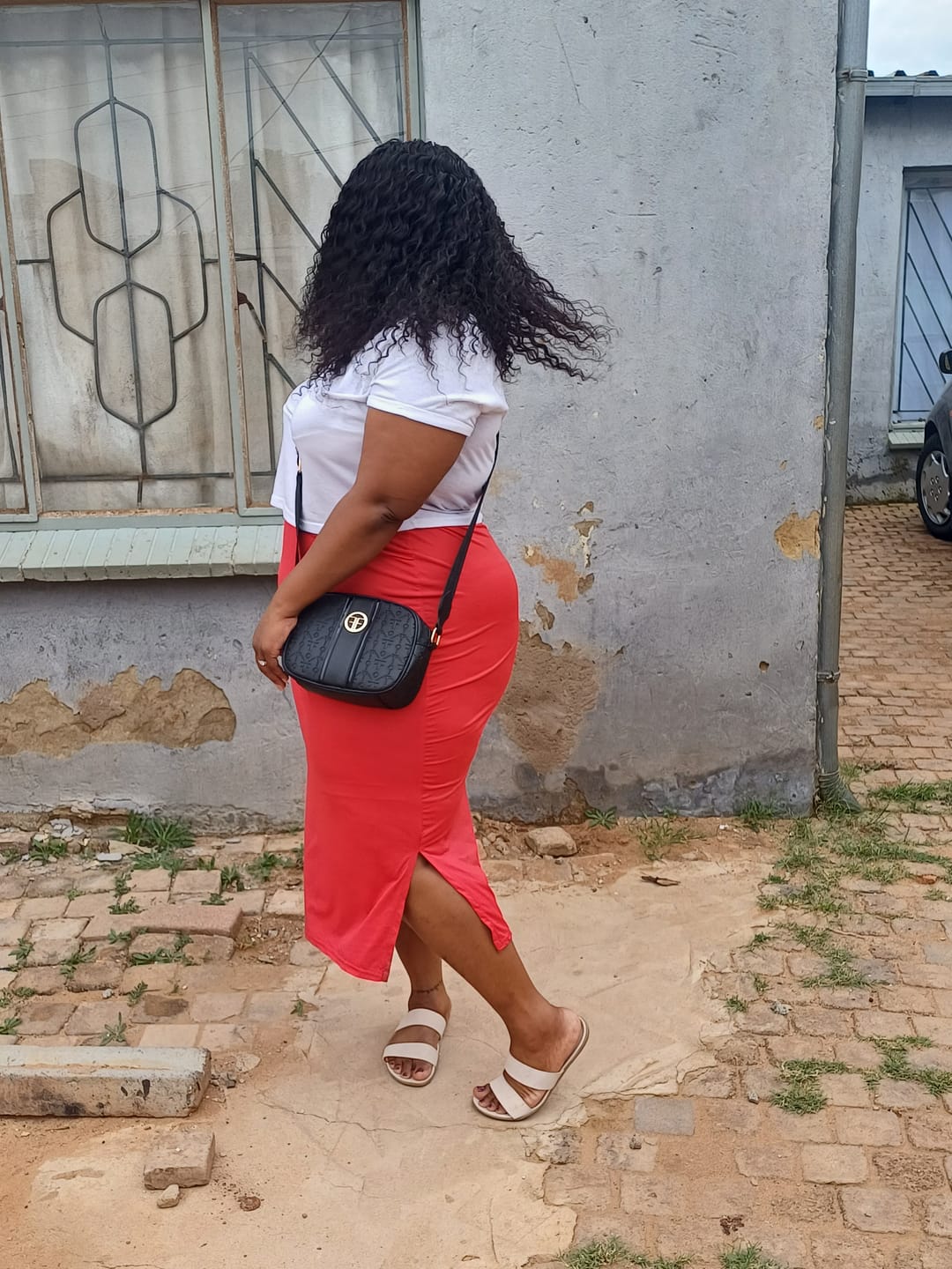 Customer photo review of Deep Curly 4 X 4 Closure 16 inch Wig