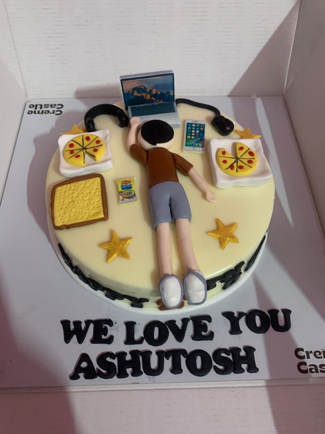Customer photo review of Lazy laptop lover cake