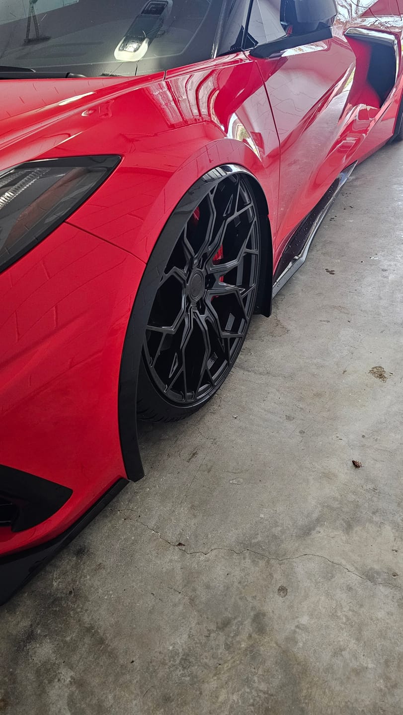 Customer photo review of Chevrolet Corvette C8 Side Wheel Fender