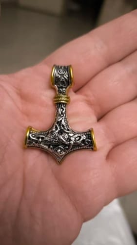 Customer photo review of Mjölnir King Chain – The Power of Thunder