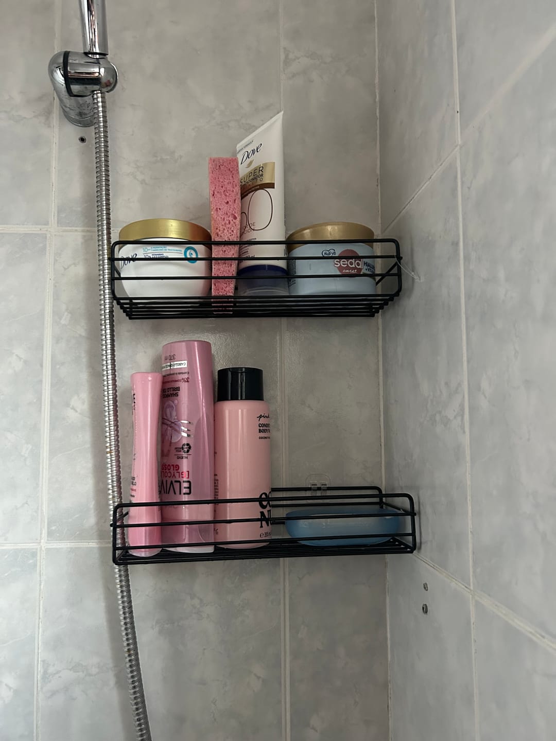 Customer photo review of Set X2 Estante Organizador Repisa Baño Ducha Adhesivo